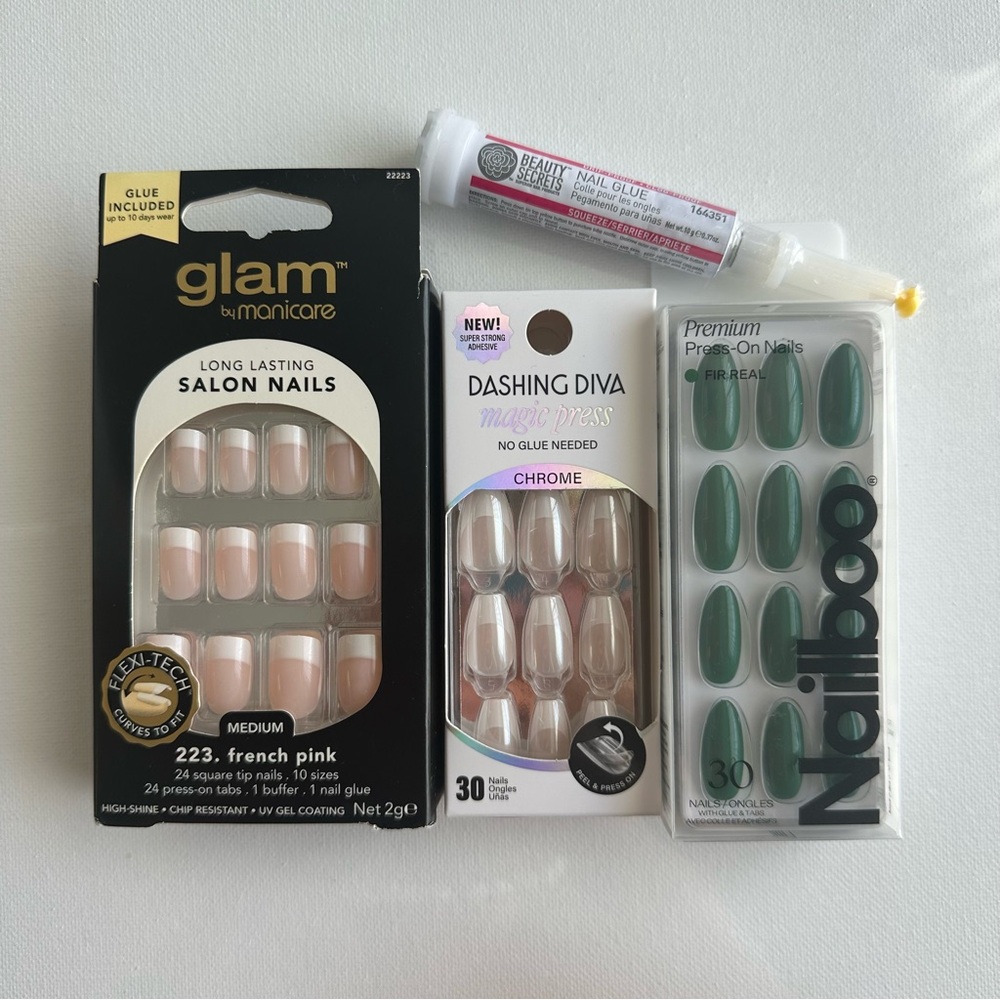 NEW Pressed-on Nails Bundle (French Nails + Chrome + Teal) + Extra Nail Glue